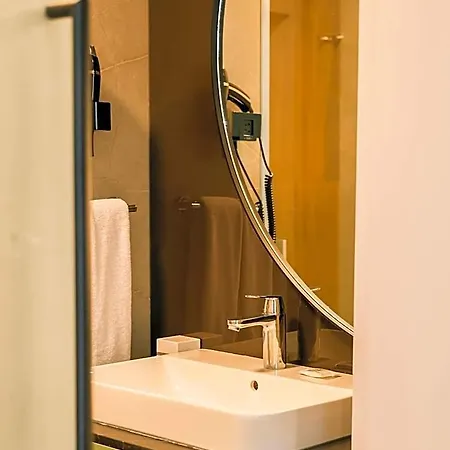شقة فندقية Vesta 4*