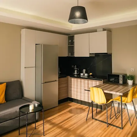 Hotel apartamentowy Vesta 4*